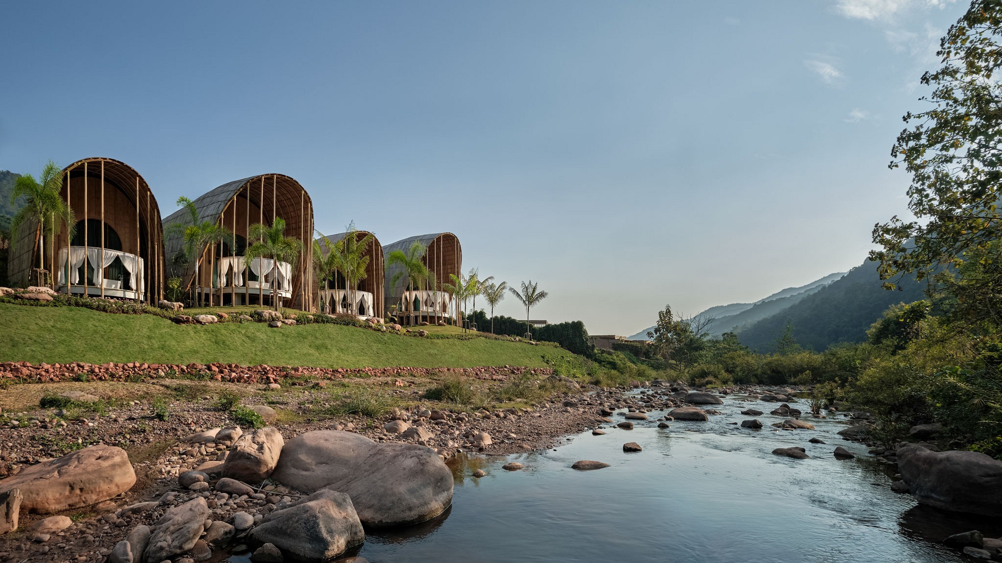 Family Riverside Villa