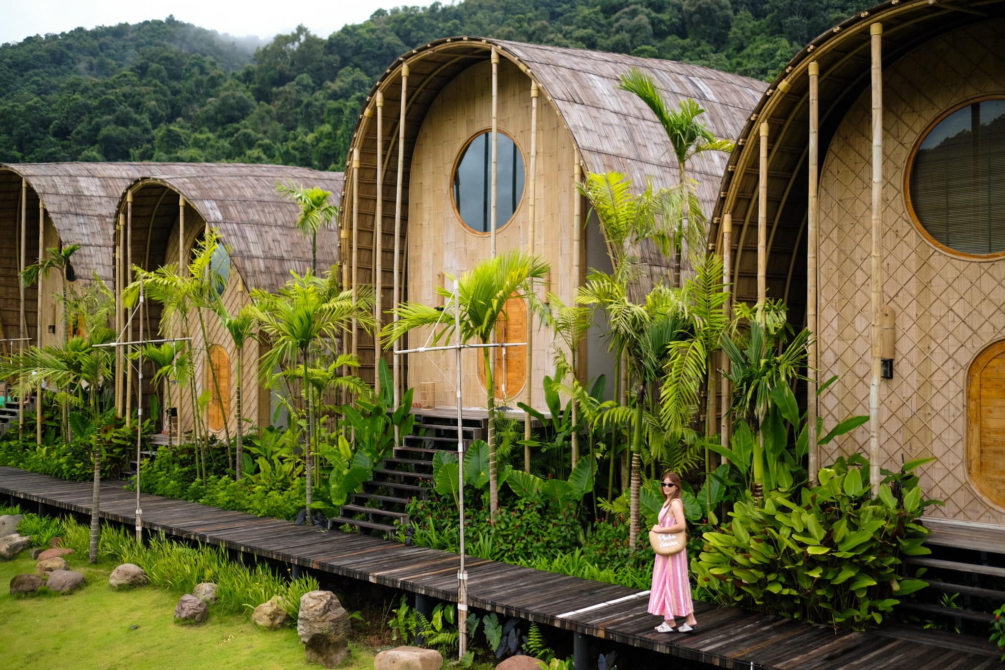 Family Riverside Villa